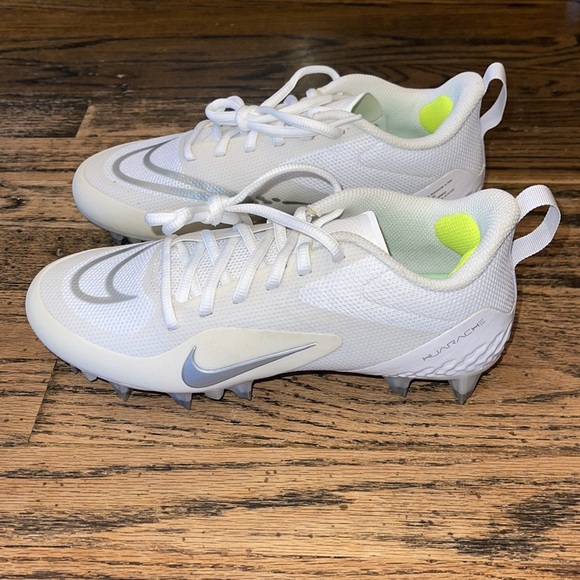 Womens Nike Athletic Shoes - Picture 3 of 5